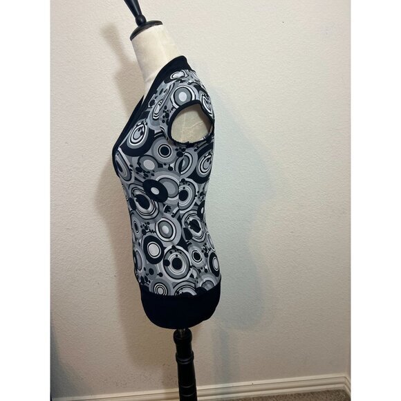 Vol. 1 Womens Pull Over Black Gray‎ White Polka Dot Cap Sleeve Blouse Small - Picture 4 of 9